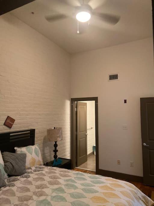 Charming 2 Bedroom Apartment Near Vcu Richmond Esterno foto
