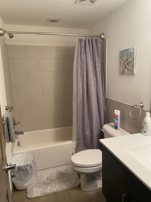 Charming 2 Bedroom Apartment Near Vcu Richmond Esterno foto
